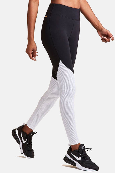 Wavy Tight