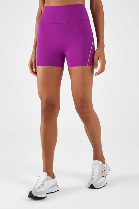 Hypnotic Piped Short
